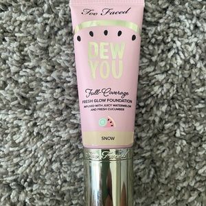 NEW Too Faced foundation in SNOW